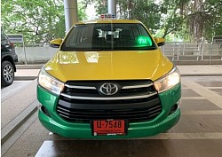 All New Taxi Innova 7 ที่นั่งแบบครอบครัว